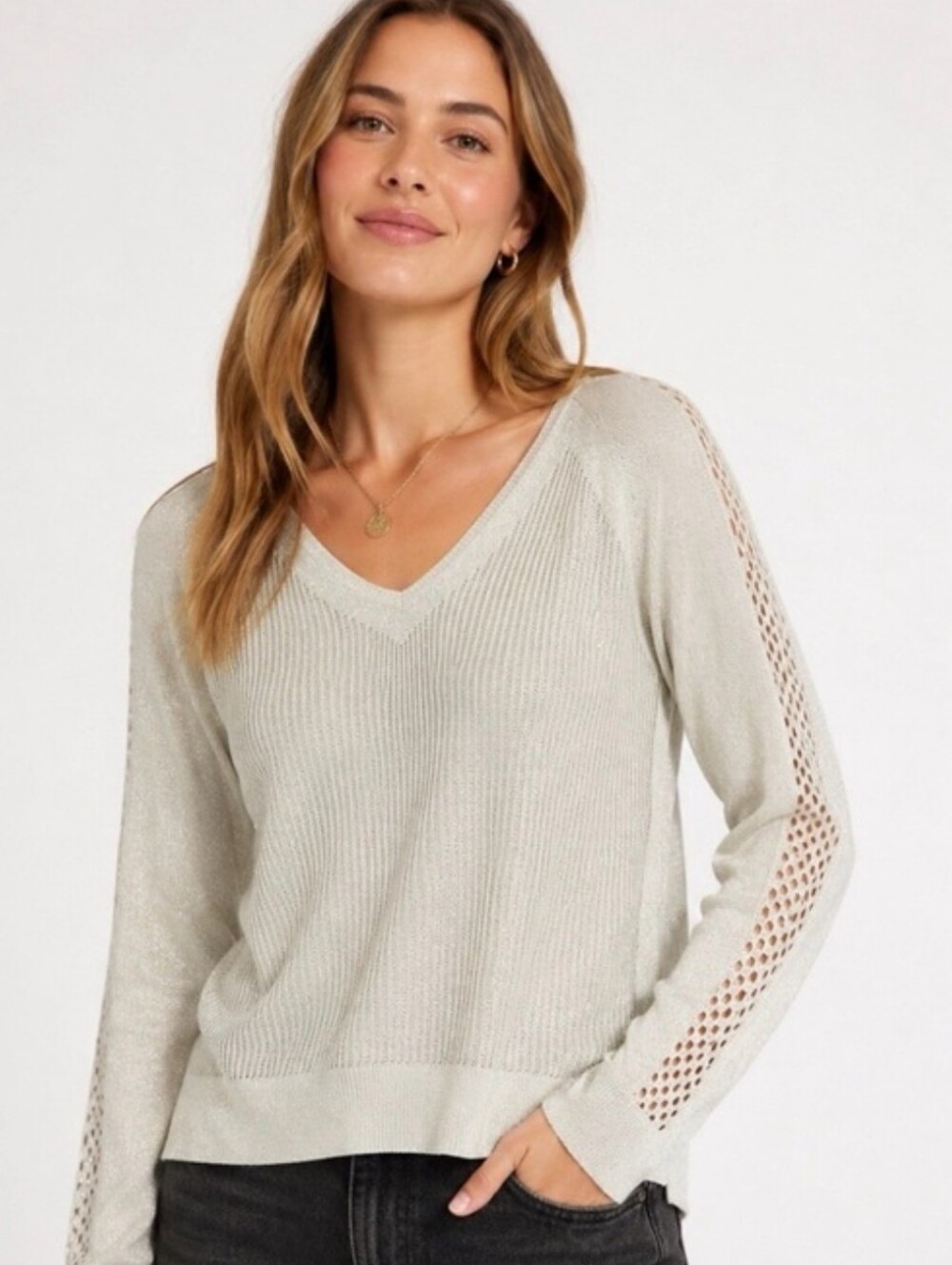 🌺 Lucky Brand Shimmer Linen Cream V-Neck Openwork Sleeve Medium EUC Sweater